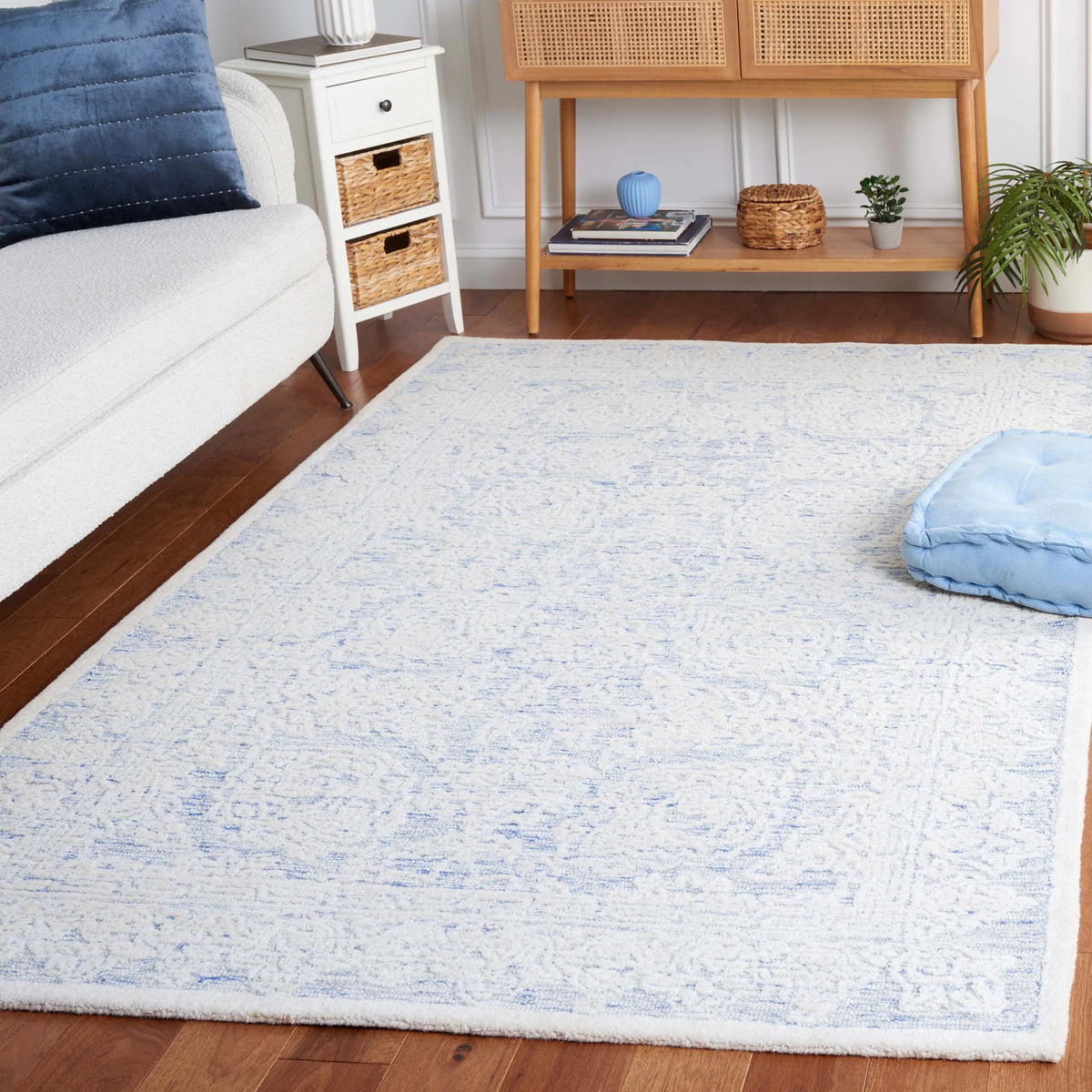 Blue Ivory Floral Area Rug 3' x 5' X36810
