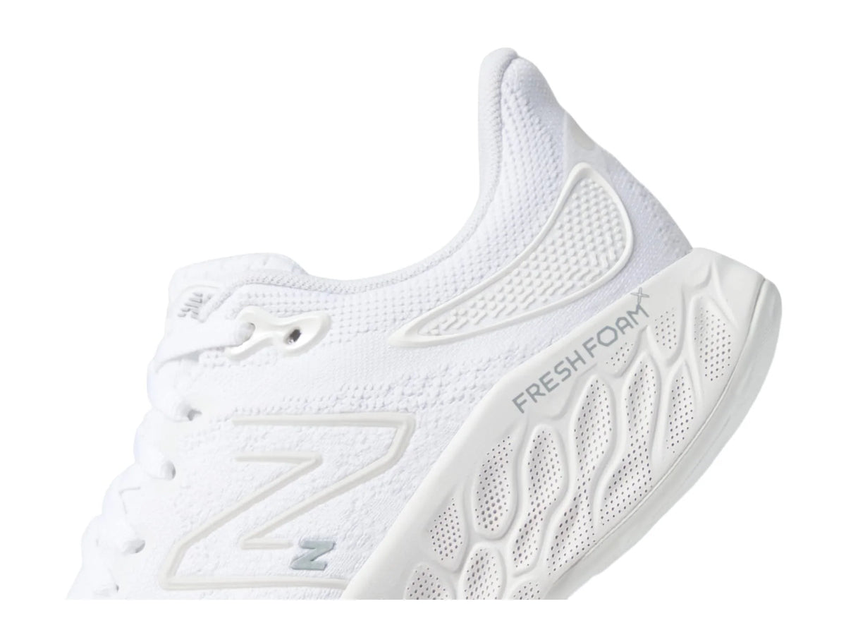White/Arctic Fox Running Shoe D71355