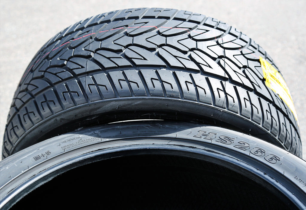 285/45R22 114V XL A/S Performance Tire H944284