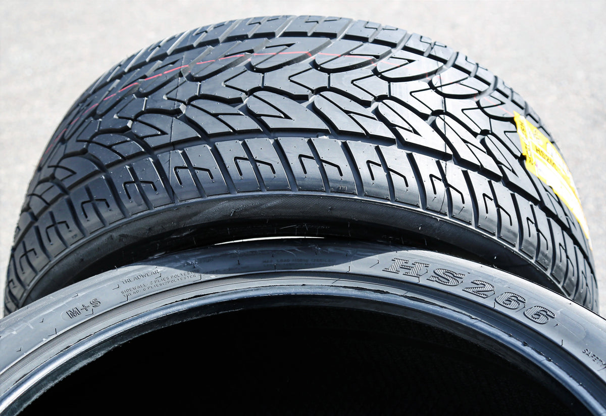 285/45R22 114V XL A/S Performance Tire H944284