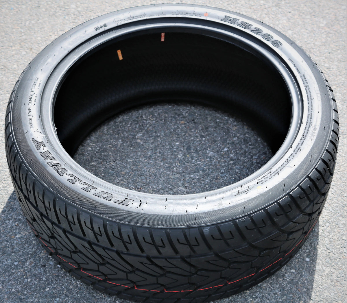 285/45R22 114V XL A/S Performance Tire H944284