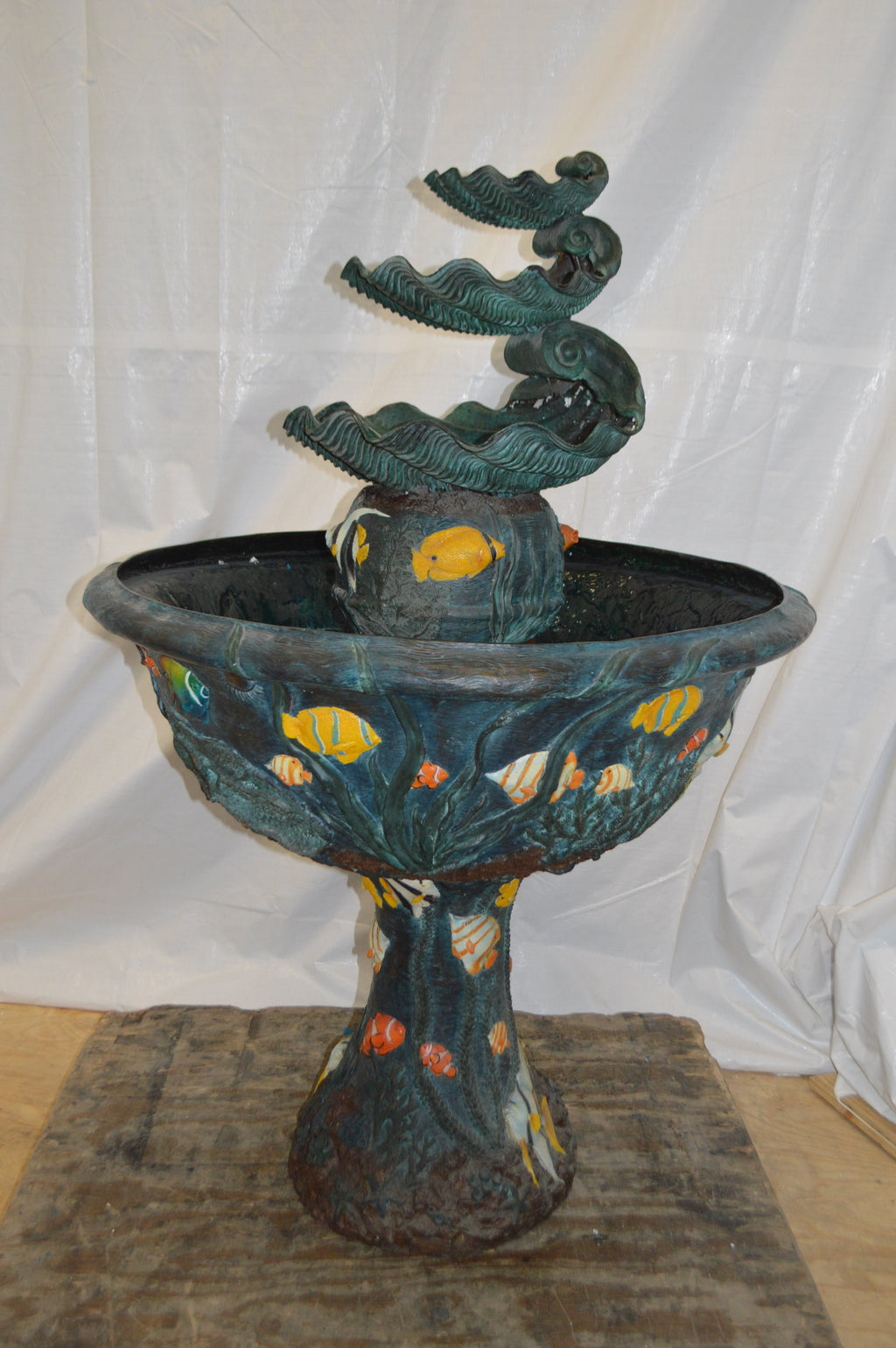 Bronze Fountain with three steps shells T703