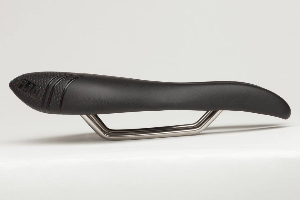 White Saddle F715665