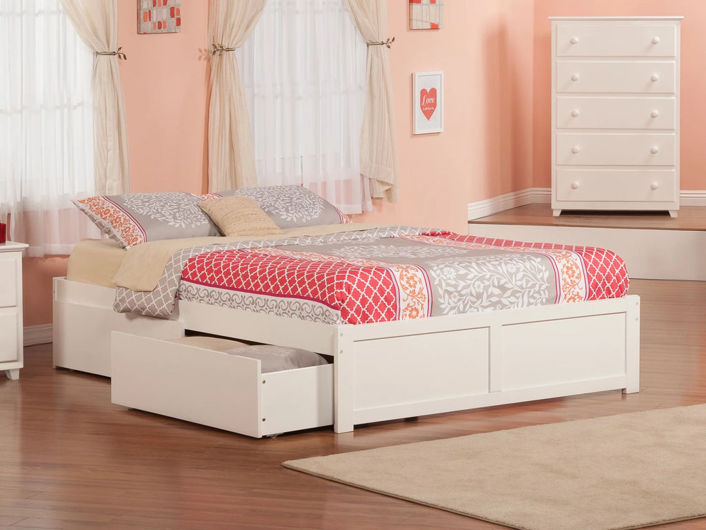 Queen Solid Wood Platform Bed with Footboard & 2 Storage Drawers in White Z5576