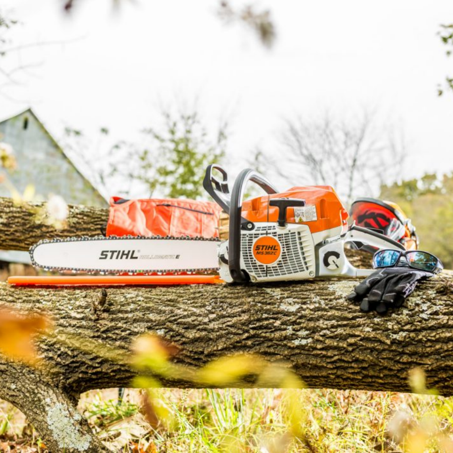 GASOLINE CHAINSAW C979
