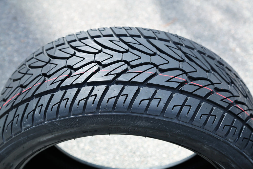 285/45R22 114V XL A/S Performance Tire H944284