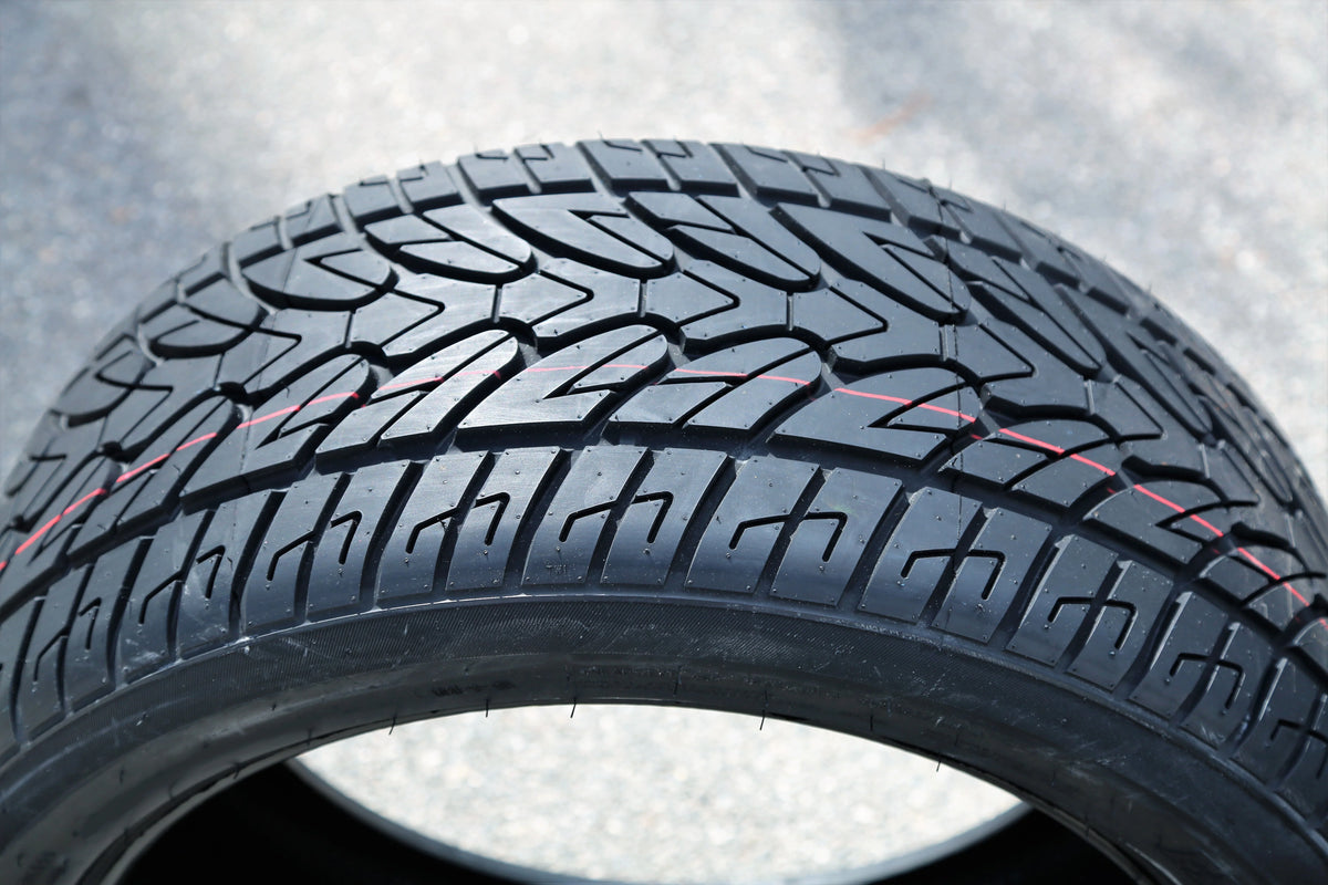 285/45R22 114V XL A/S Performance Tire H944284