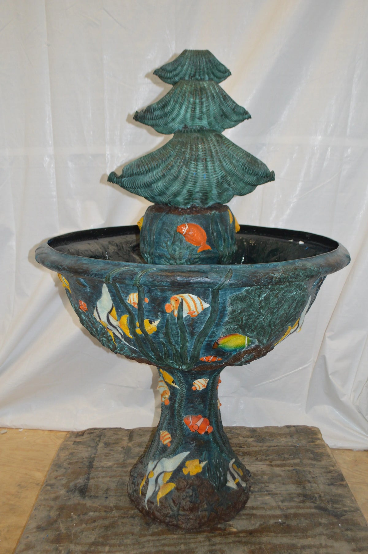Bronze Fountain with three steps shells T703
