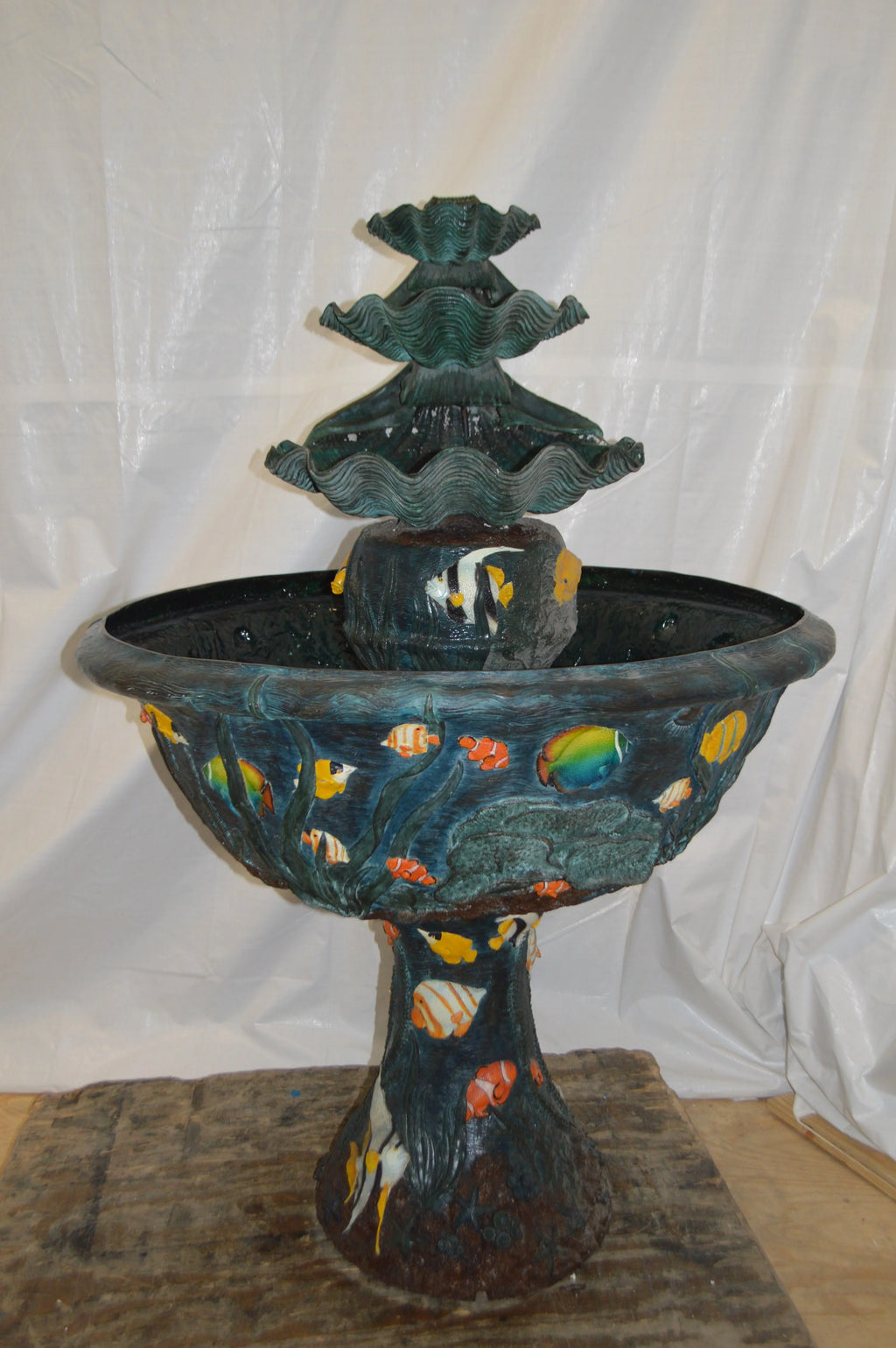Bronze Fountain with three steps shells T703